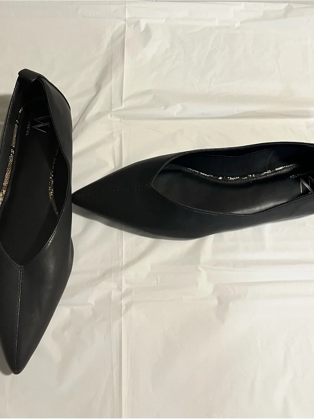 Women’s Black Pointed Toe Flats
